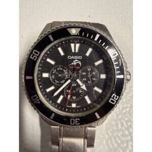 RARE Casio Duro MDV-303D-1A1V Marlin Watch